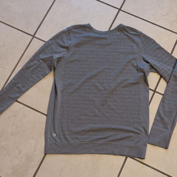 Lululemon Breeze By Long sleeve Perforated Top Slate Grey Size 6 - Picture 3 of 9